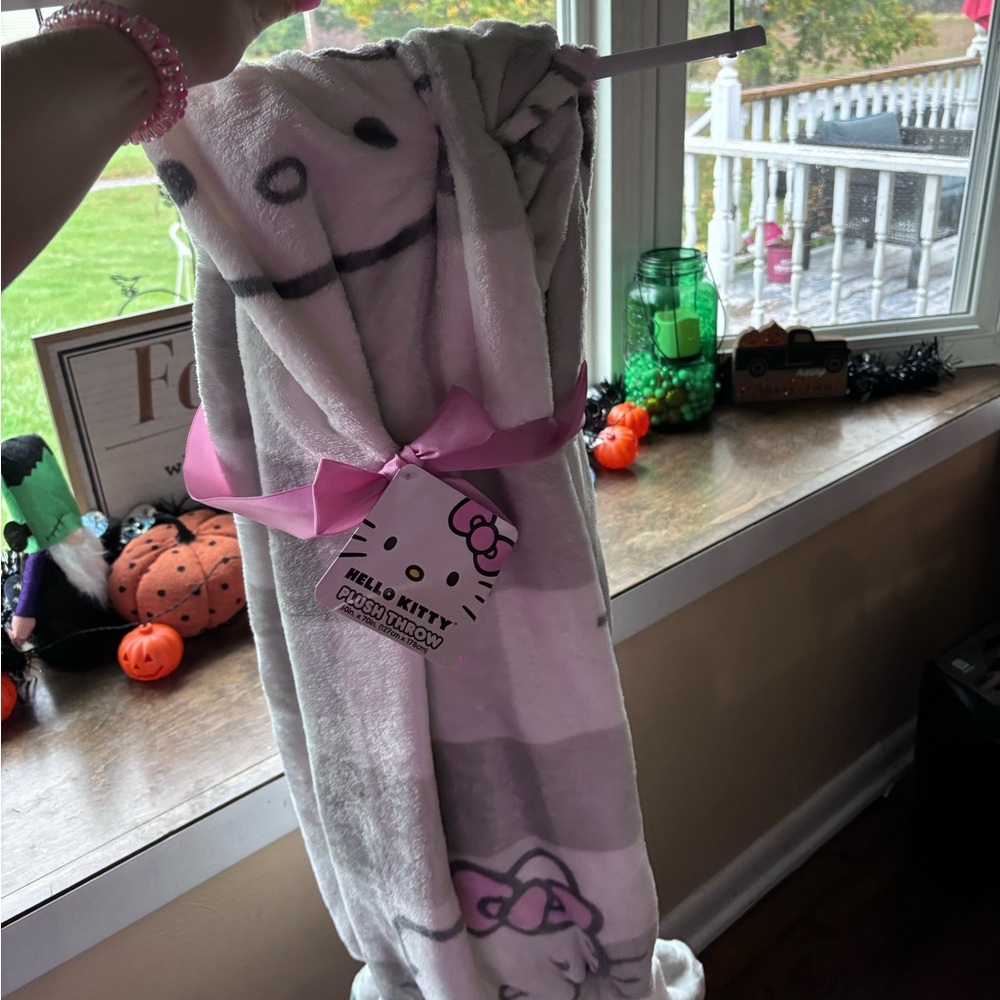 Hello kitty blanket